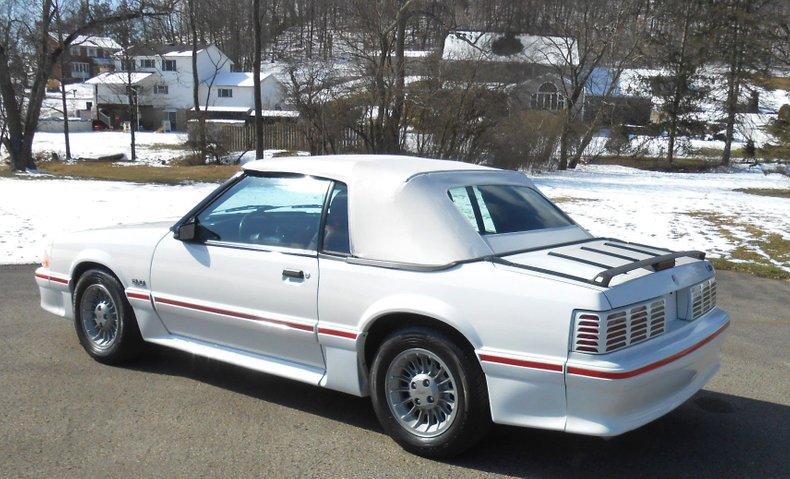 1987 Ford Mustang 6