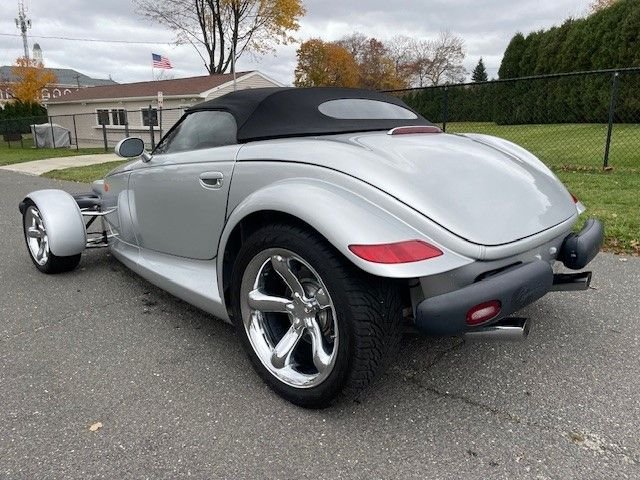 2000 Plymouth Prowler 8