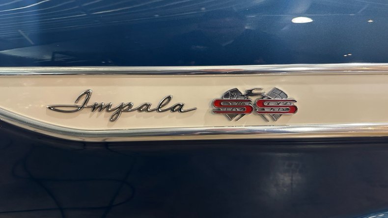 1961 Chevrolet Impala 24