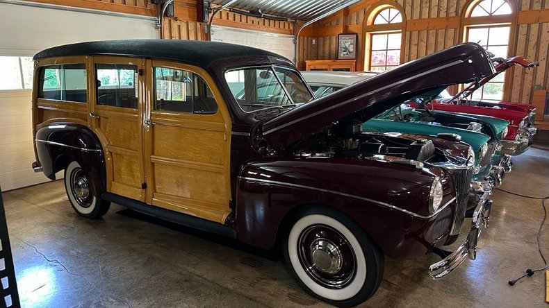 1941 Ford Super Deluxe 3
