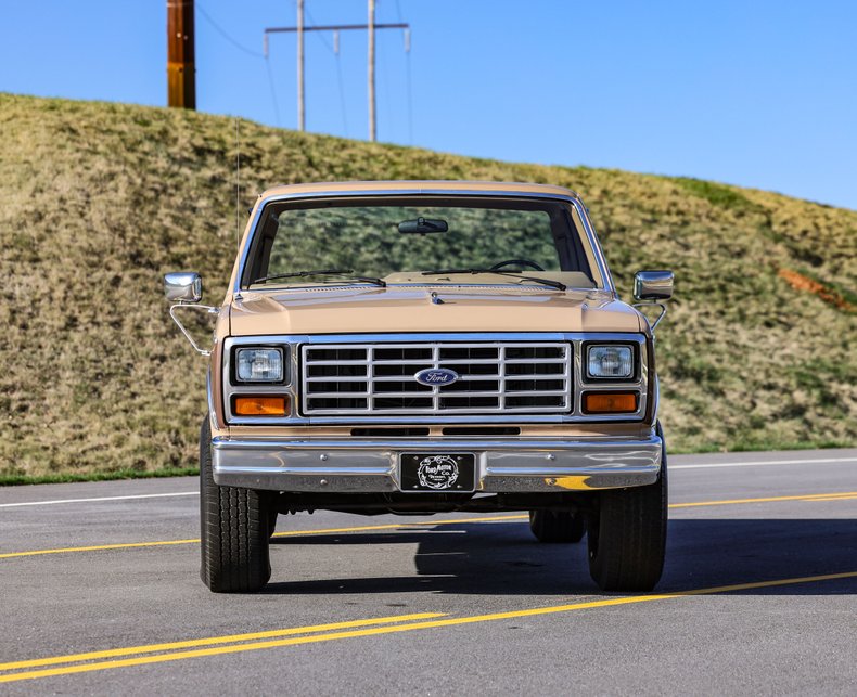1983 Ford F250 8