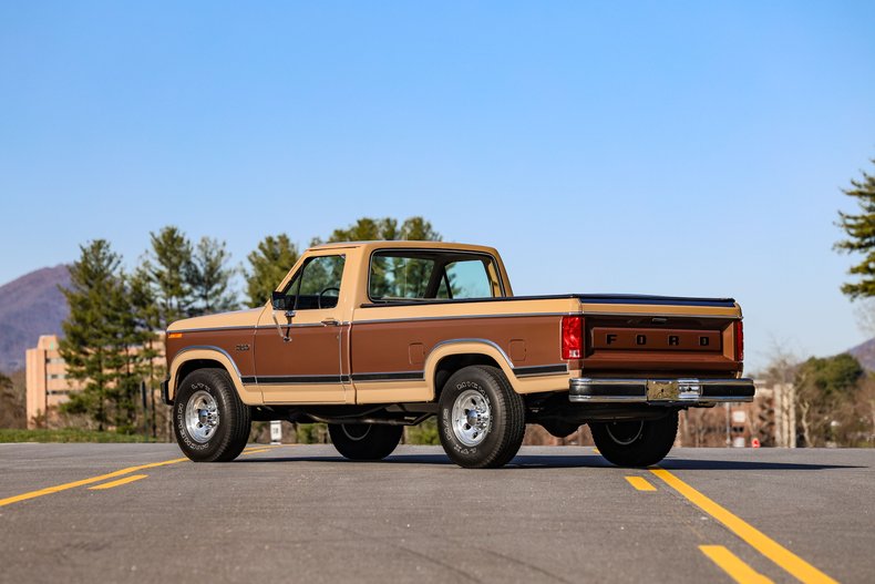 1983 Ford F250 35