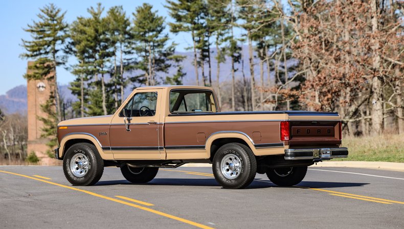 1983 Ford F250 38