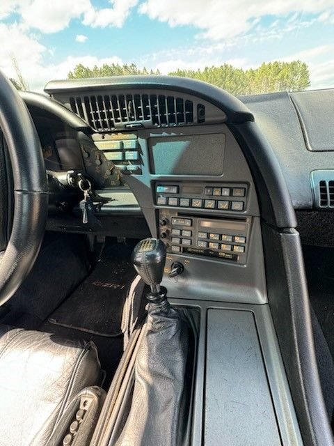 1990 Chevrolet Corvette 11