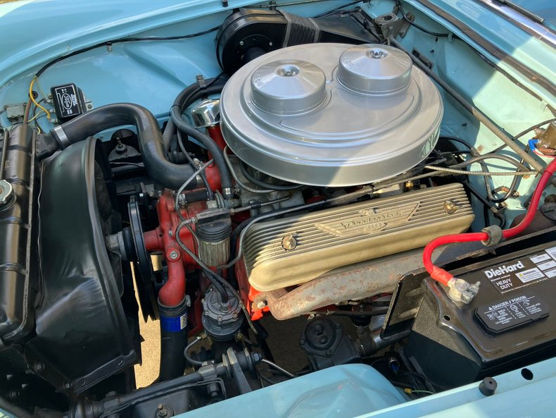 1957 Ford Thunderbird 4