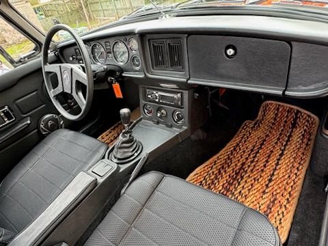 1980 MG B Roadster 11