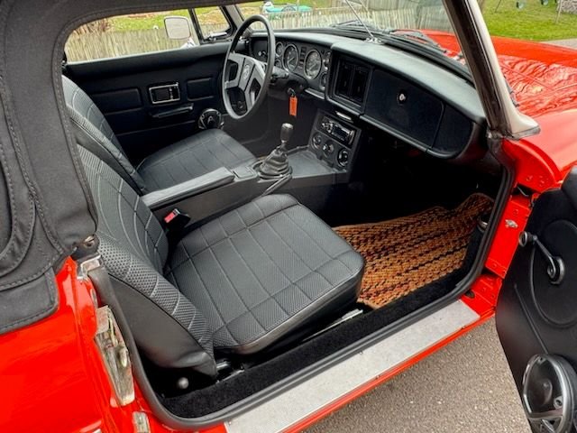 1980 MG B Roadster 10