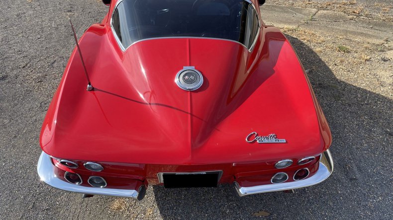 1965 Chevrolet Corvette 39