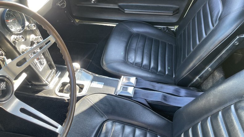 1966 Chevrolet Corvette 32