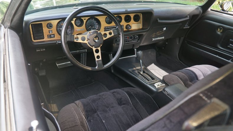 1977 Pontiac Trans Am 19