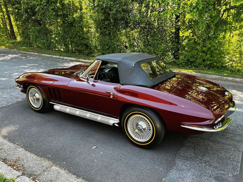 1965 Chevrolet Corvette 8