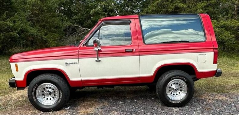 1987 Ford Bronco 4