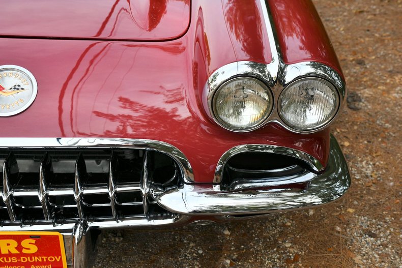 1960 Chevrolet Corvette 31