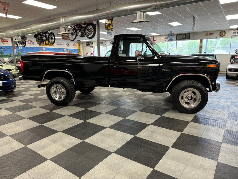 1985 Ford F250 6