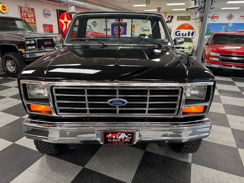 1985 Ford F250 8
