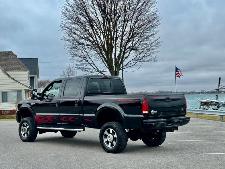 2005 Ford F350 8