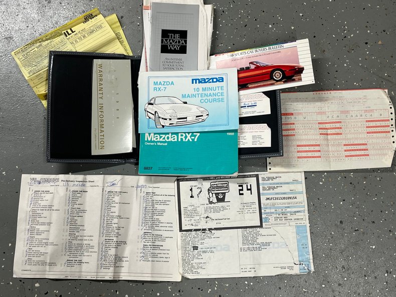 1988 Mazda RX-7 30