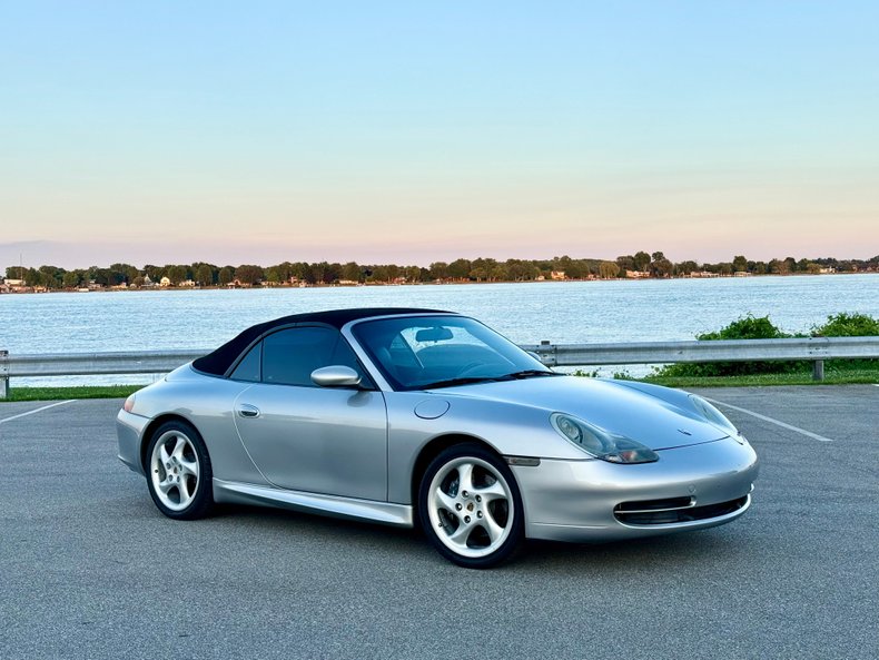 2001 Porsche 911 Carrera