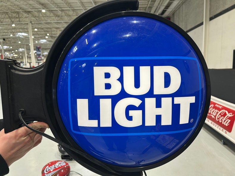 Bud Light Bubble Light Up Sign | GAA Classic Cars