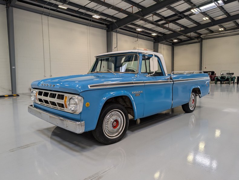 1968 dodge d100 sweptline