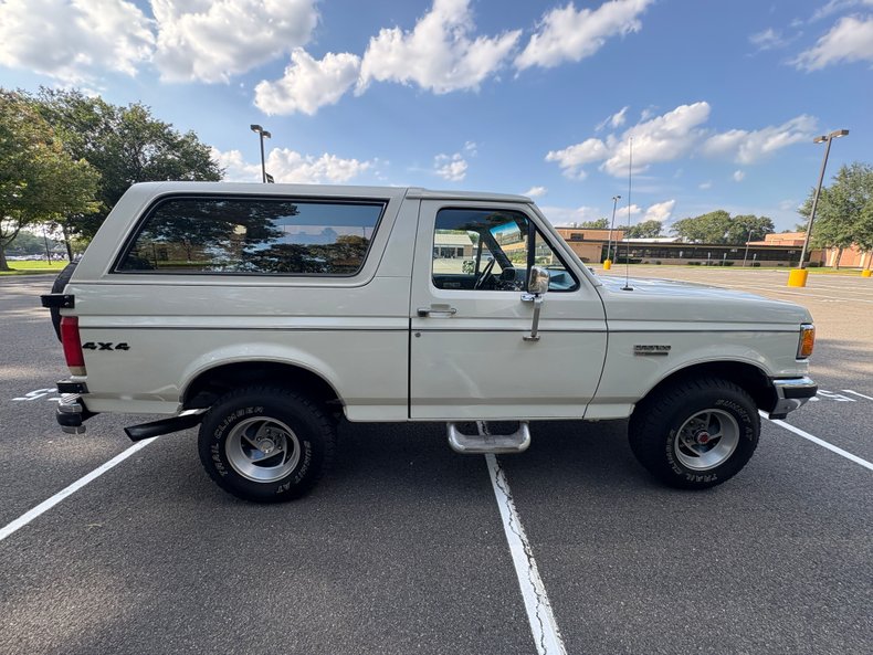 1990 ford bronco xlt
