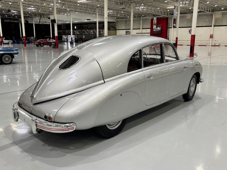 1949 tatra 600 tatraplan