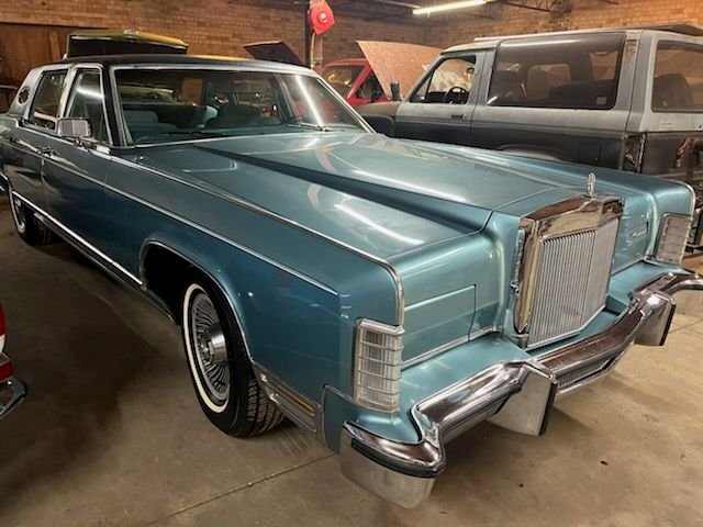 1979 lincoln continental town car