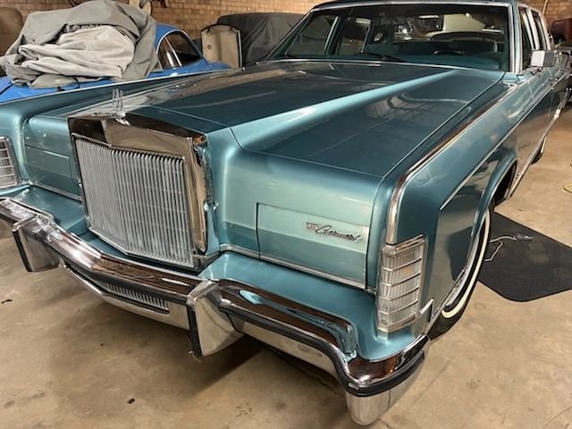 1979 lincoln continental town car