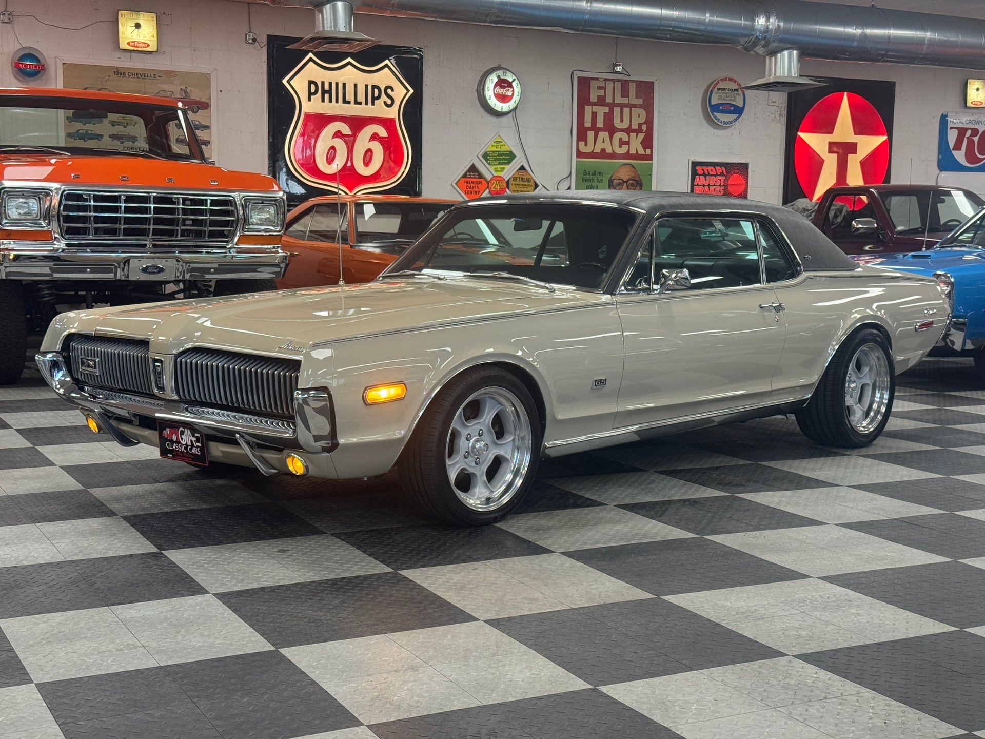 1968 mercury cougar xr7