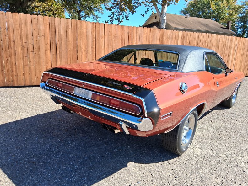1970 dodge challenger rt