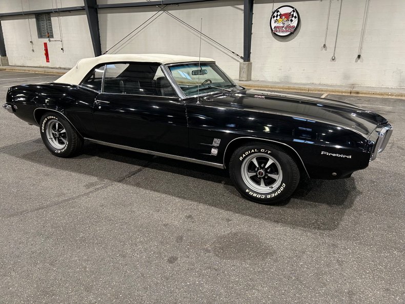 1969 Pontiac Firebird 