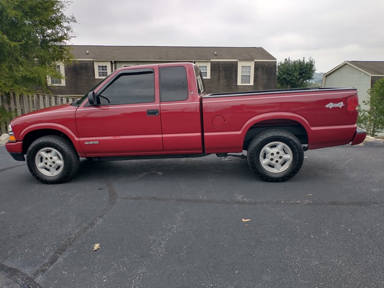 2002 Chevrolet S-10 