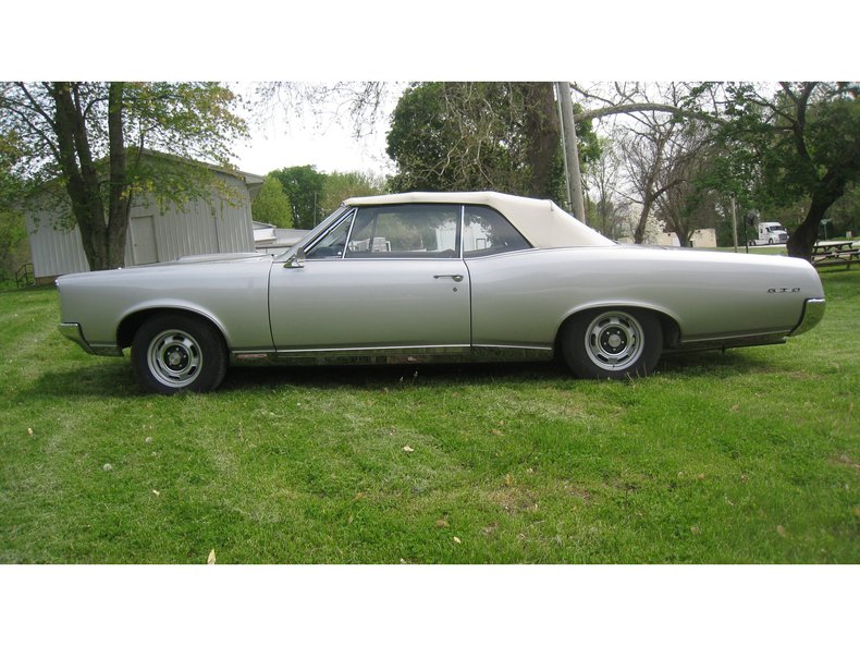 1967 Pontiac GTO 