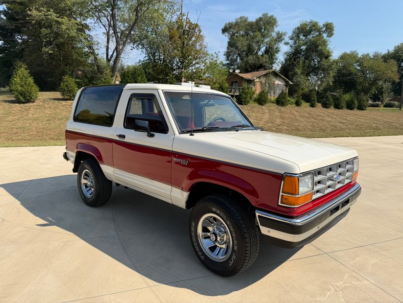 1990 Ford Bronco XLT