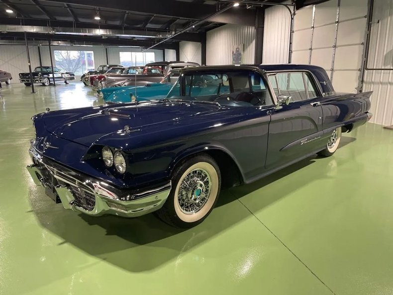 1960 Ford Thunderbird 