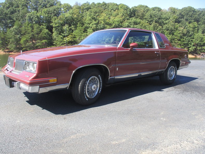 1986 Oldsmobile Cutlass Supreme Brougham