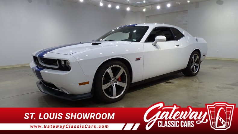 2011 Dodge Challenger 1