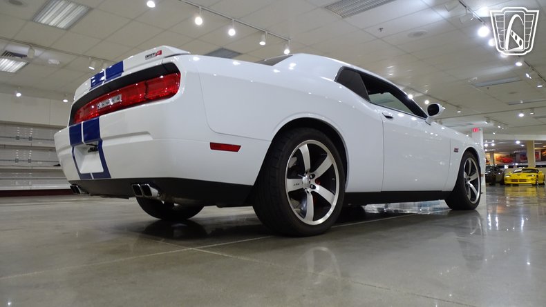 2011 Dodge Challenger 16