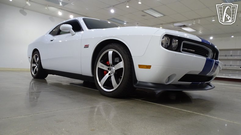 2011 Dodge Challenger 22