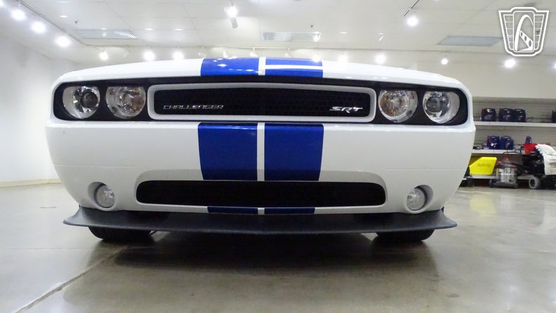 2011 Dodge Challenger 25