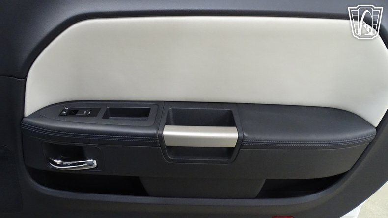 2011 Dodge Challenger 107
