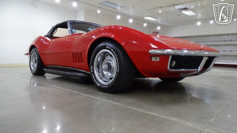 1968 Chevrolet Corvette 22