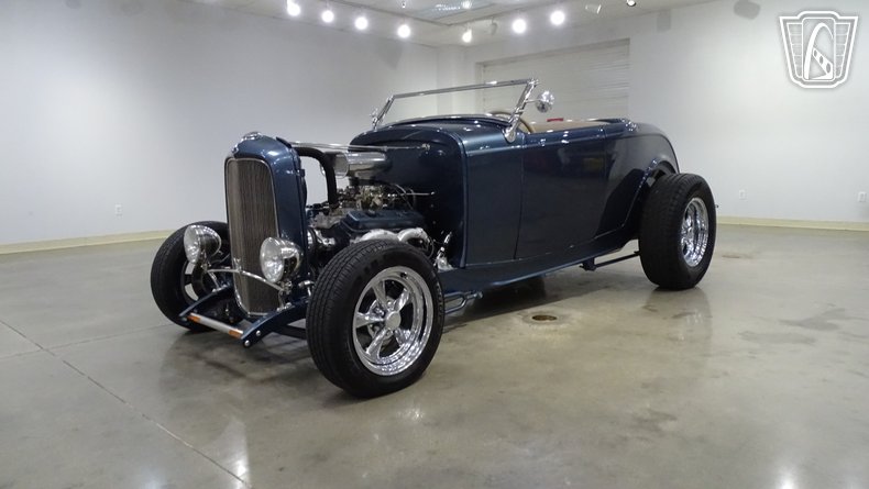 1932 Ford Roadster 3