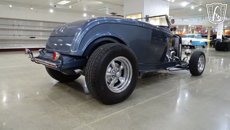 1932 Ford Roadster 15