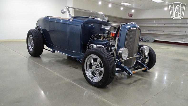 1932 Ford Roadster 21