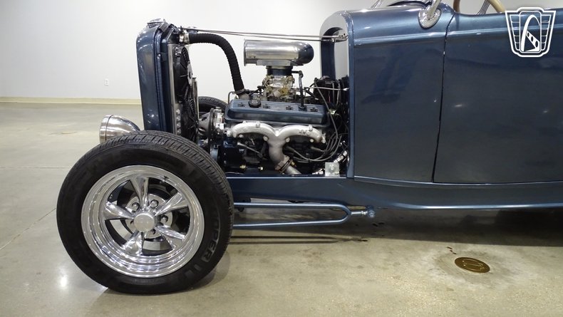 1932 Ford Roadster 27