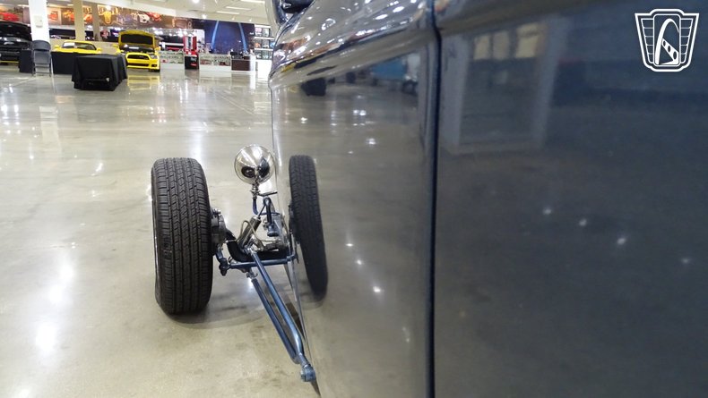 1932 Ford Roadster 36