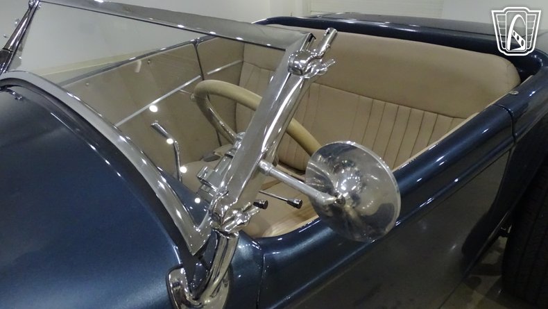 1932 Ford Roadster 51