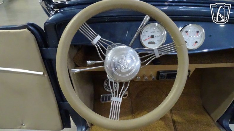 1932 Ford Roadster 69