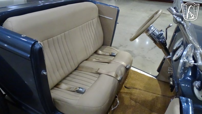 1932 Ford Roadster 77